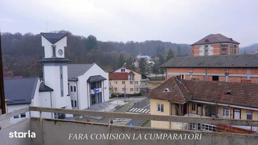 Apartament cu 3 camere, mobilat în Vest