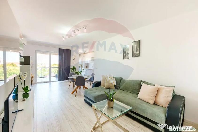 Apartament cu 3 camere decomandat în Central