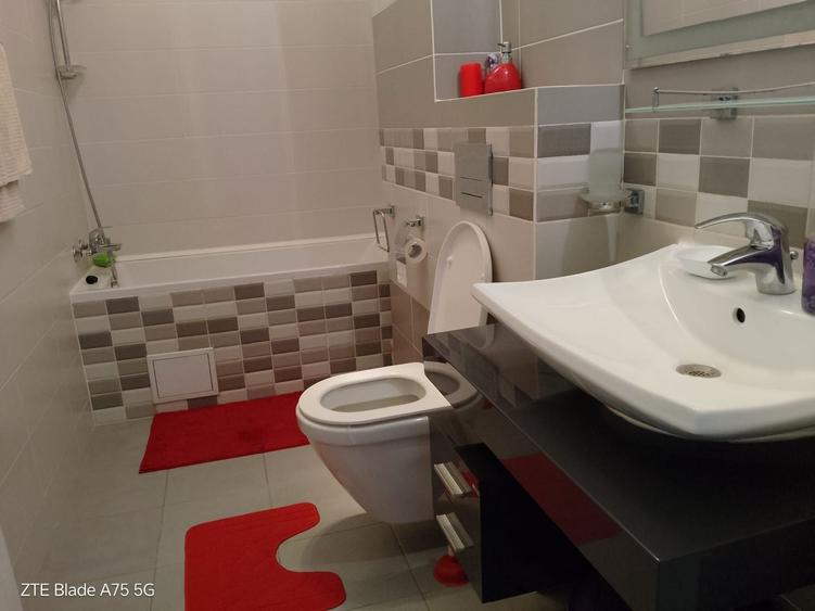 Apartament cu 2 camere, mobilat în Splaiul Unirii