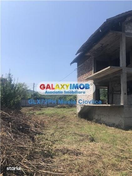 Casă cu 6 camere cu Teren 1513 Mp în Cornu