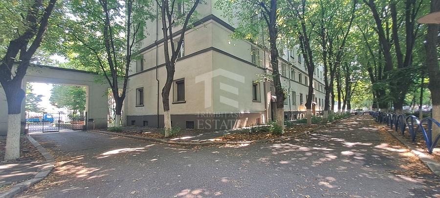 Garsonieră decomandată, mobilată în Brâncoveanu