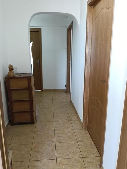 Apartament cu 3 camere decomandat în 1 Decembrie 1918