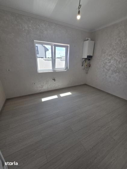 Casă cu 3 camere cu Teren 260 Mp în Ghiroda