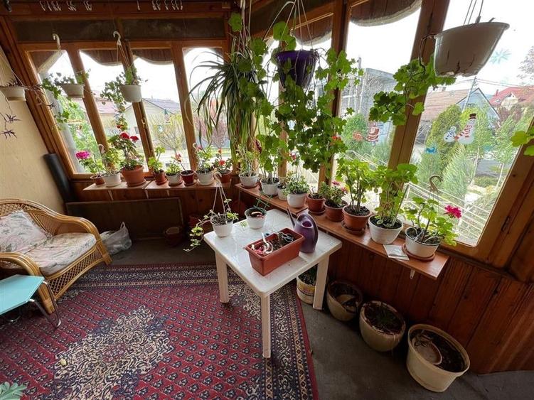 Duplex cu 6 camere cu Canalizare în Sud-Vest