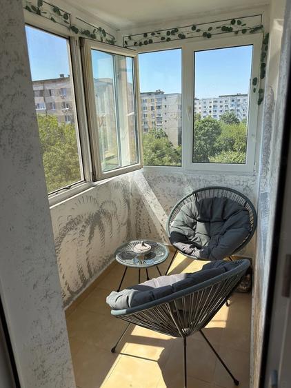 Apartament cu 3 camere decomandat, mobilat în Olteniței