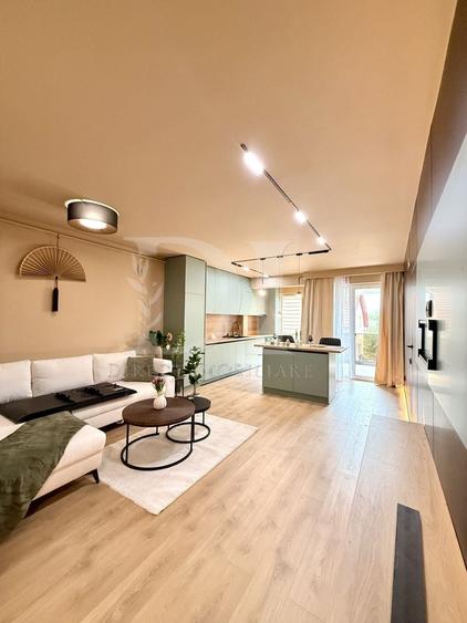 Apartament cu 2 camere semidecomandat, mobilat în Florești