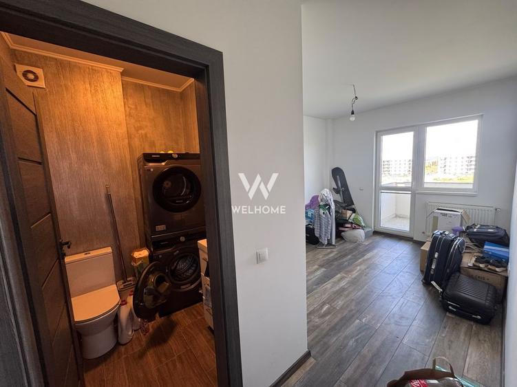 Apartament cu 3 camere semidecomandat, mobilat în Piața Cluj