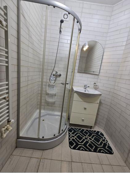 Apartament cu 2 camere decomandat în Romană