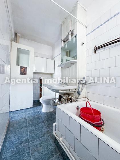 Apartament cu 2 camere decomandat în Central