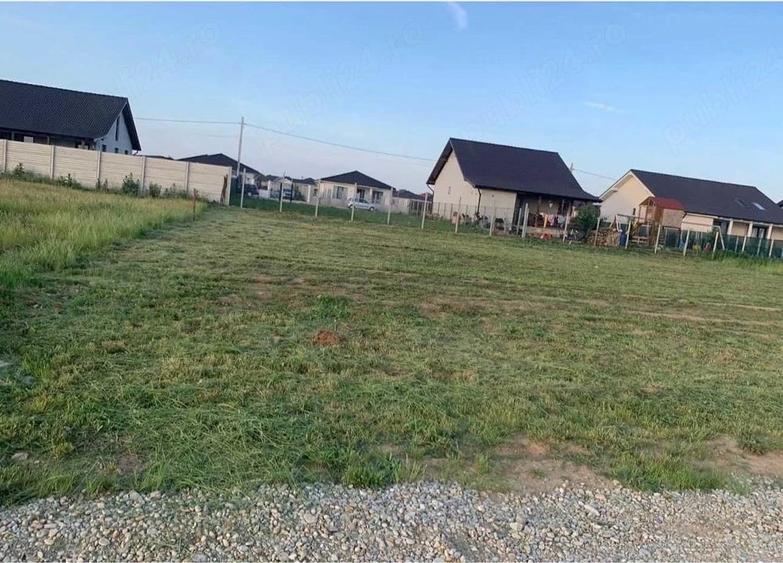 Teren de 750 mp, în Sântandrei