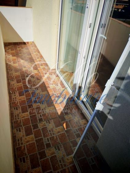 Apartament cu 2 camere decomandat în Florești