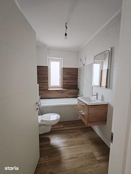 Apartament cu 2 camere decomandat în Rediu