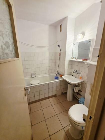 Apartament 3 camere, decomandat, parter, zona Republicii - 12
