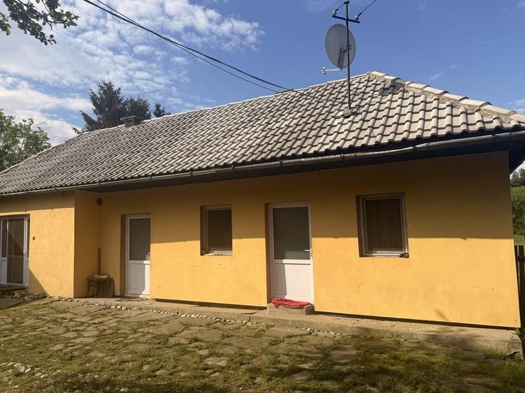 Casă cu 3 camere în Sita Buzăului