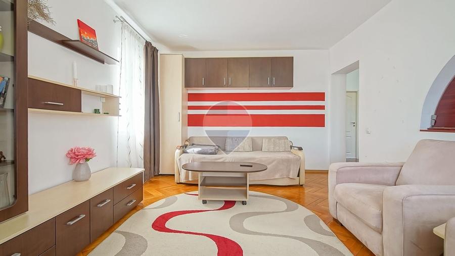 Apartament cu 2 camere decomandat, mobilat în Răcădău