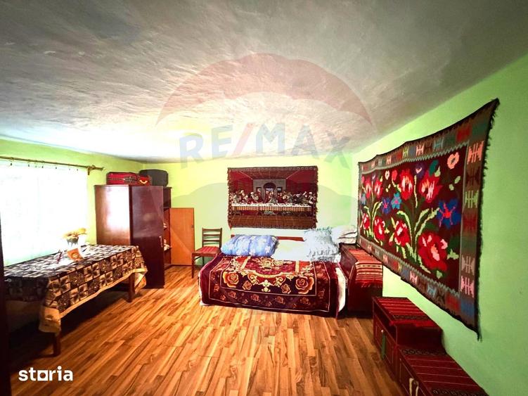 Casă cu 3 camere cu Teren 913 Mp în Gârleni