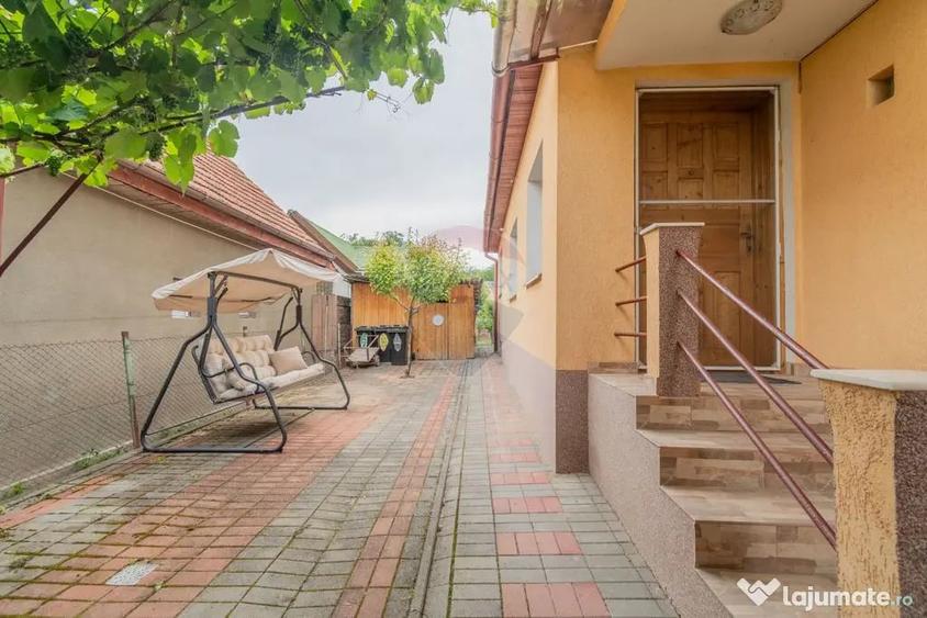 Casă cu 2 camere cu Teren 459 Mp în Dâmbul Rotund