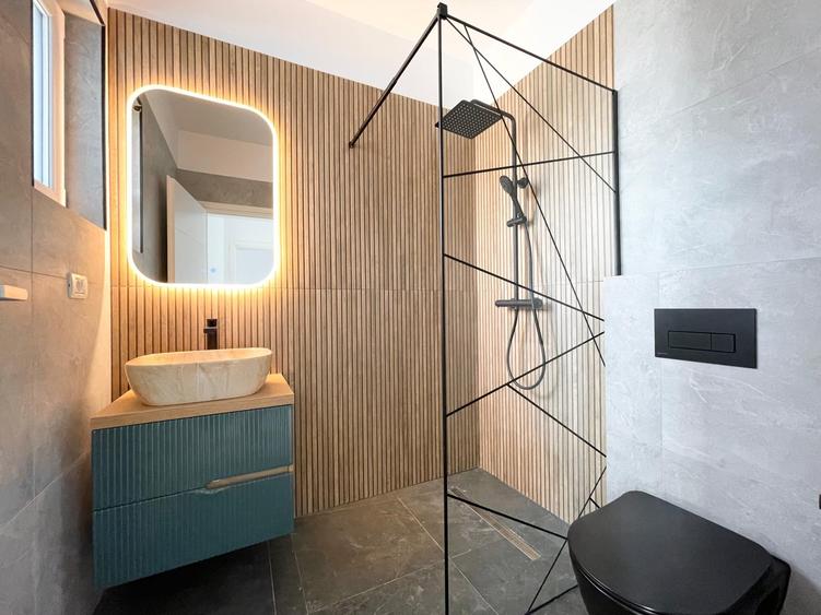 Duplex cu 5 camere cu Canalizare în Moșnița Nouă