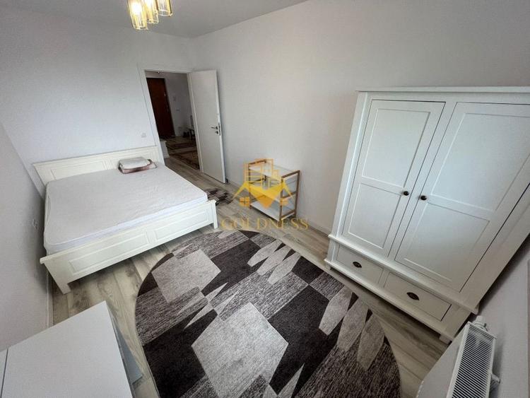 Apartament cu 3 camere semidecomandat, mobilat în Zorilor