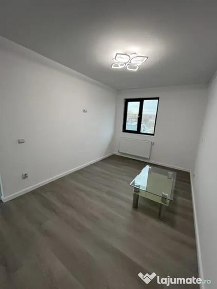 Casă cu 3 camere cu Teren 150 Mp în Central