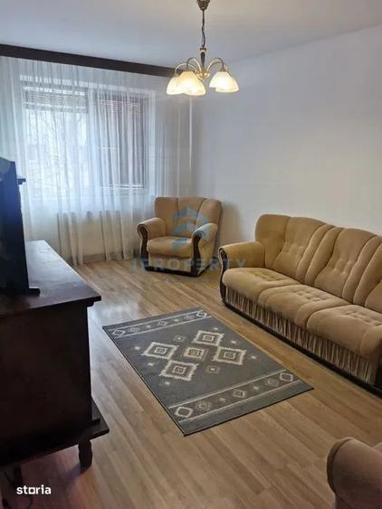 Apartament cu 3 camere, mobilat în Titan