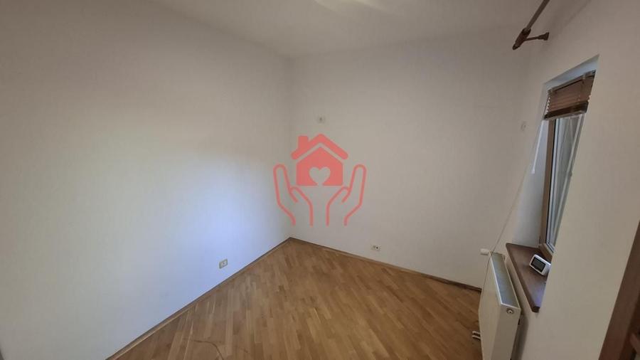 Apartament cu 6 camere semidecomandat, mobilat în Gara de Nord