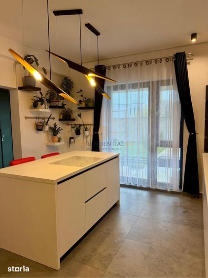 Casă cu 5 camere cu Teren 1300 Mp în Giulești