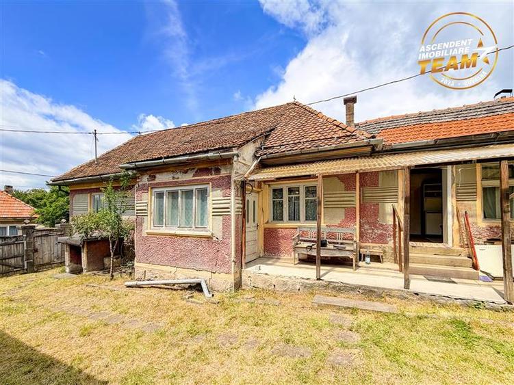 Casă individuală cu 3 camere cu Teren 1087 Mp în Micfalău