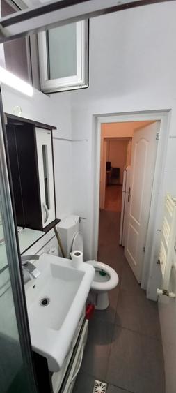 Apartament cu 2 camere semidecomandat în Cișmigiu