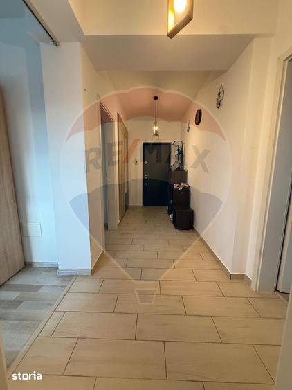 Apartament cu 2 camere decomandat, mobilat în Sânpetru