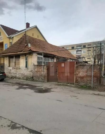 Casă individuală cu 3 camere cu Canalizare în Lugoj