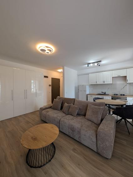Apartament cu 2 camere semidecomandat în Florești