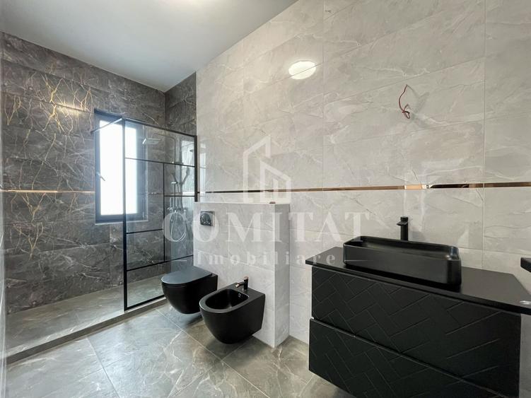 Casă individuală cu 5 camere cu Canalizare în Făget
