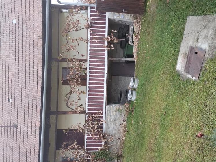 Casă cu 4 camere în Aluniș