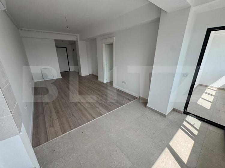 Apartament cu 2 camere semidecomandat în Smârdan
