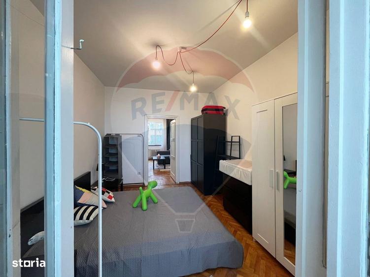 Apartament cu 2 camere semidecomandat în Tei