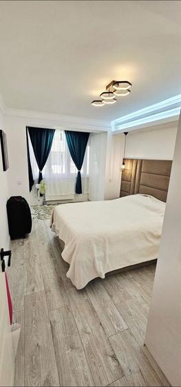 Apartament cu 2 camere decomandat în Florești