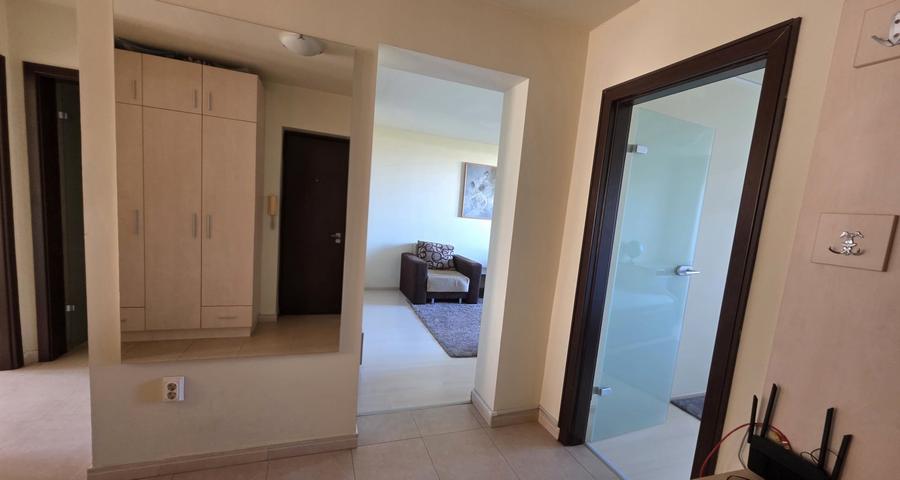 Apartament cu 3 camere decomandat, mobilat în Take Ionescu