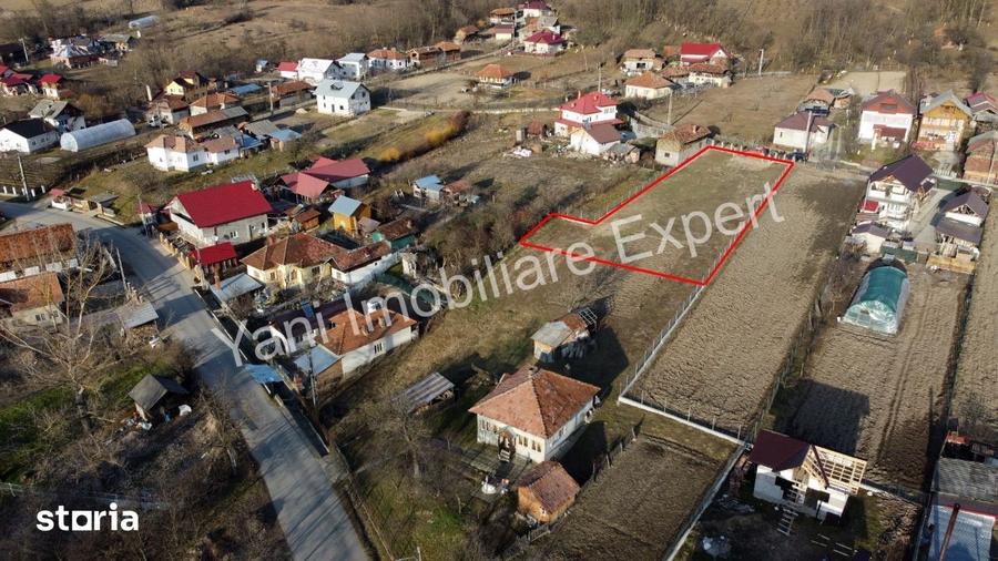 Teren de 1000 mp, în Băiculești