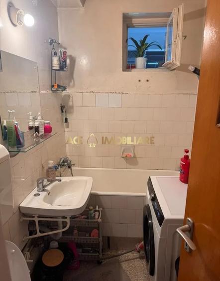 Apartament cu 2 camere semidecomandat, mobilat în Gorjului