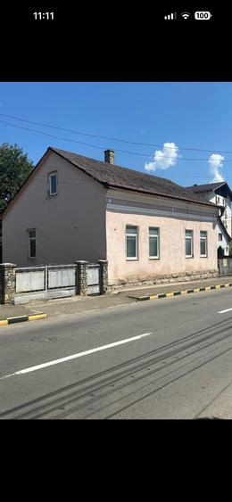 Casă cu 3 camere în Central