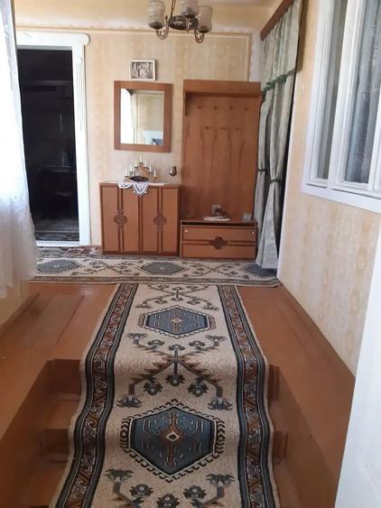 Casă cu 9 camere în Comorâște