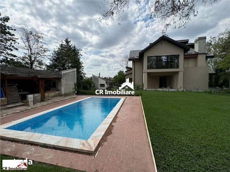 Casă cu 9 camere cu Teren 4000 Mp în Snagov
