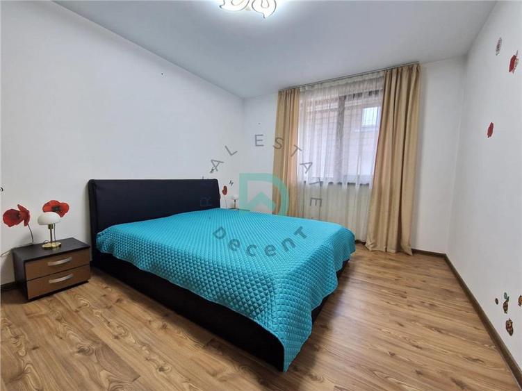Apartament cu 2 camere decomandat în Tractorul