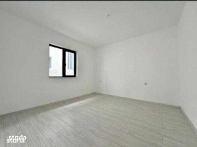 Casă cu 3 camere cu Teren 220 Mp în Central