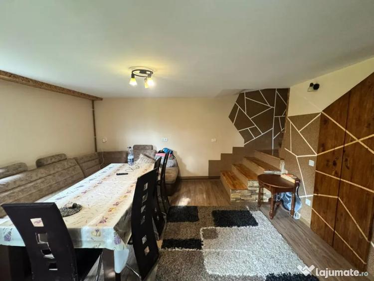 Casă cu 4 camere cu Teren 1527 Mp în Tăuții de Sus