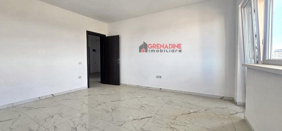Apartament cu 3 camere decomandat în Sânpetru