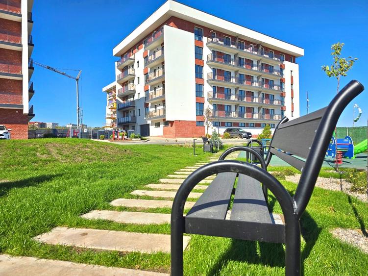 Apartament cu 3 camere semidecomandat în Galata — fotografia 3