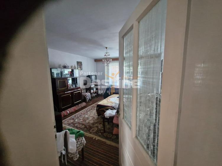Duplex cu 6 camere cu Canalizare în Cugir