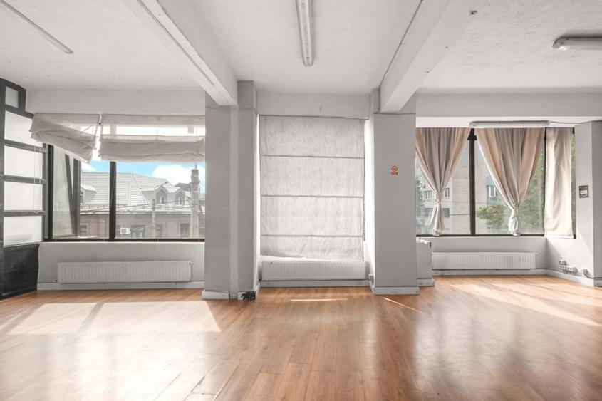 Spațiu comercial, de 94 mp, în Gara de Nord